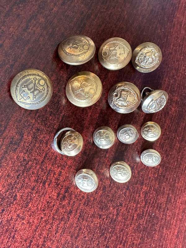 SA CORRECTIONAL SERVICES TUNIC BUTTONS-DIAMETER 18 AND 12 MM