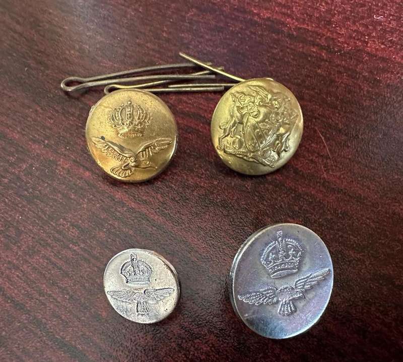 MIXED AIR FORCE TUNIC BUTTONS