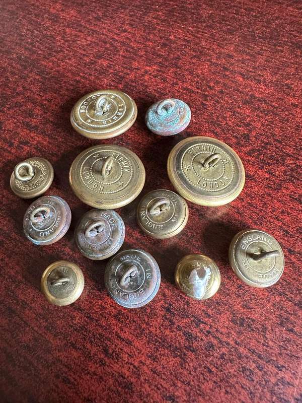 SA TUNIC BUTTONS IN GILT-WORN BY PERMANENT FORCE UNITS-FROM 1923-1945