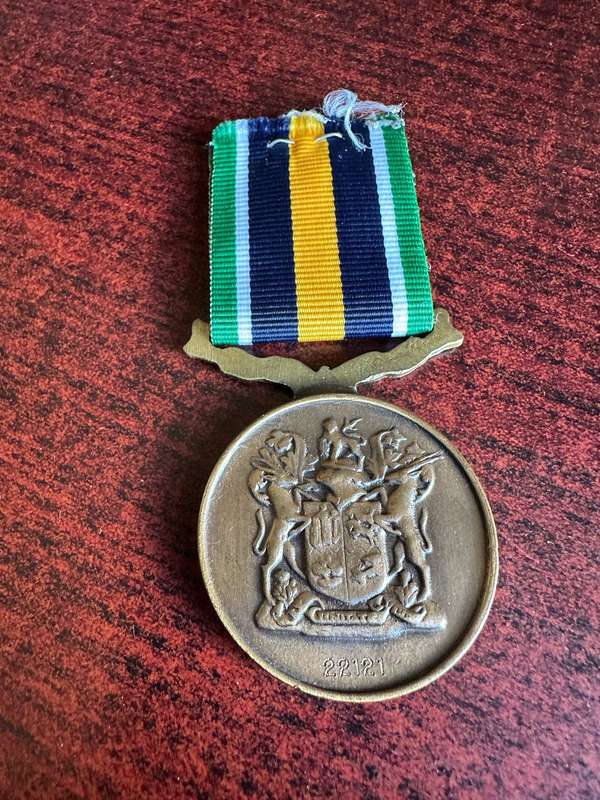 FULL SIZE DE WET MEDAL-NUMBERED 22121