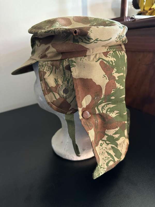 POLICE SPECIAL TASK FORCE FLAP CAP-2ND PATTERN CAMO-SIZE 52-GOOD CONDITION-PRESS STUDS NEEDS TO BE R