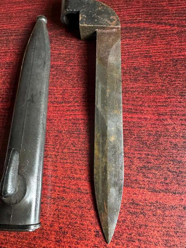 SADF NO 9 .303 BAYONET WITH PLASTIC SCABBARD- NO MARKINGS