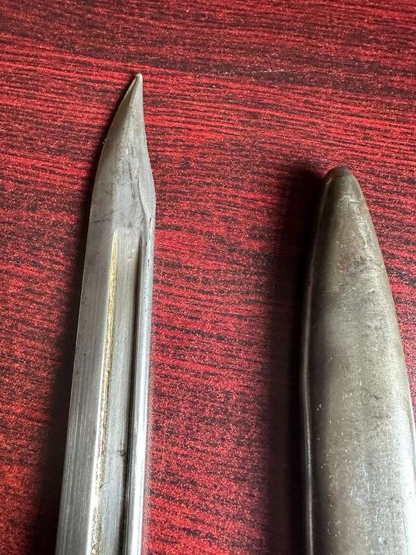 SADF NO 9 BAYONET FOR THE .303 RIFLE-DATED 1940-COMES WITH METAL SCABBARD