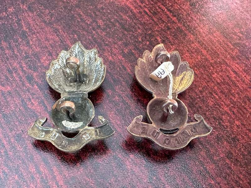 FREE STATE ARTILLERY COLLAR BADGE PAIR-APPROVED 1962- LUGS COMPLETE