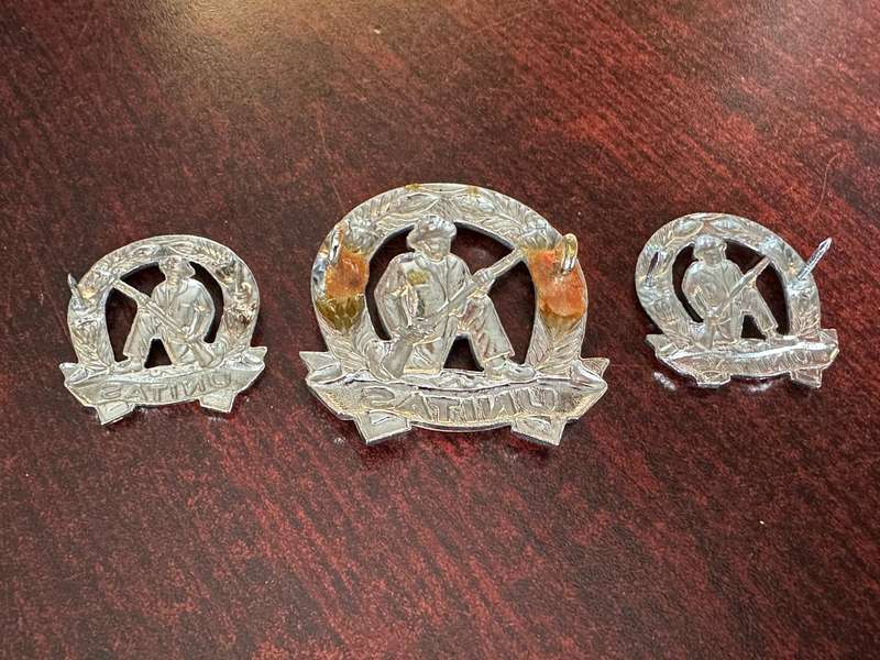CHROME COMMANDOS CAP AND COLLARS-WORN POST 1976-LUGS + PINS INTACT