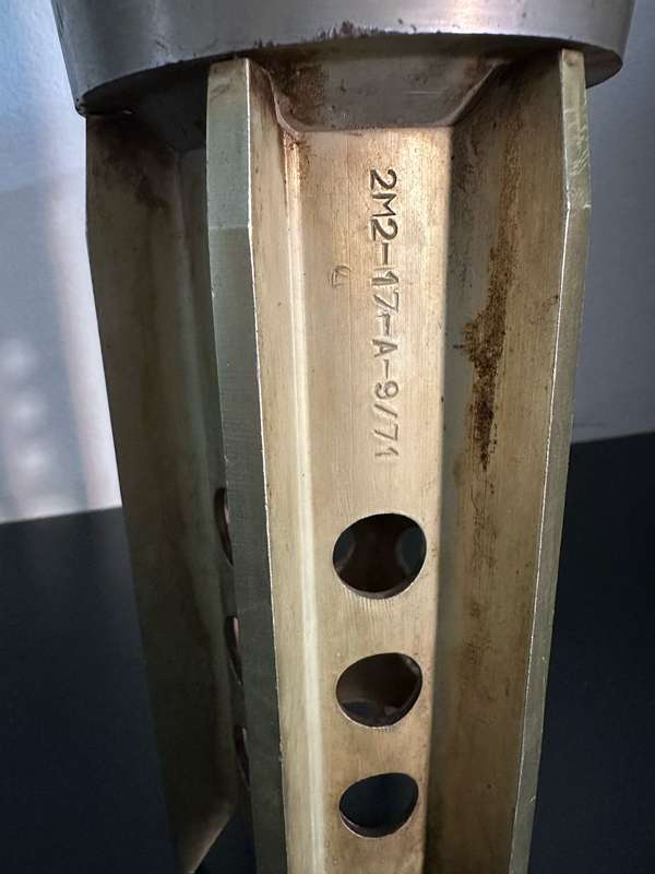 90 MM PRACTICE PROJECTILE-HEIGHT 50,5CM-DIAMETER AT THE BOTTOM 90 MM-SAVE TO HANDLE FFE