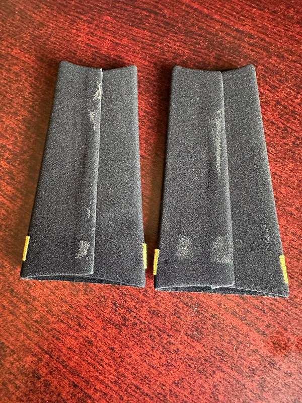 SA NAVY SUB LIEUTENANT RANK PAIR -EMBOSSED