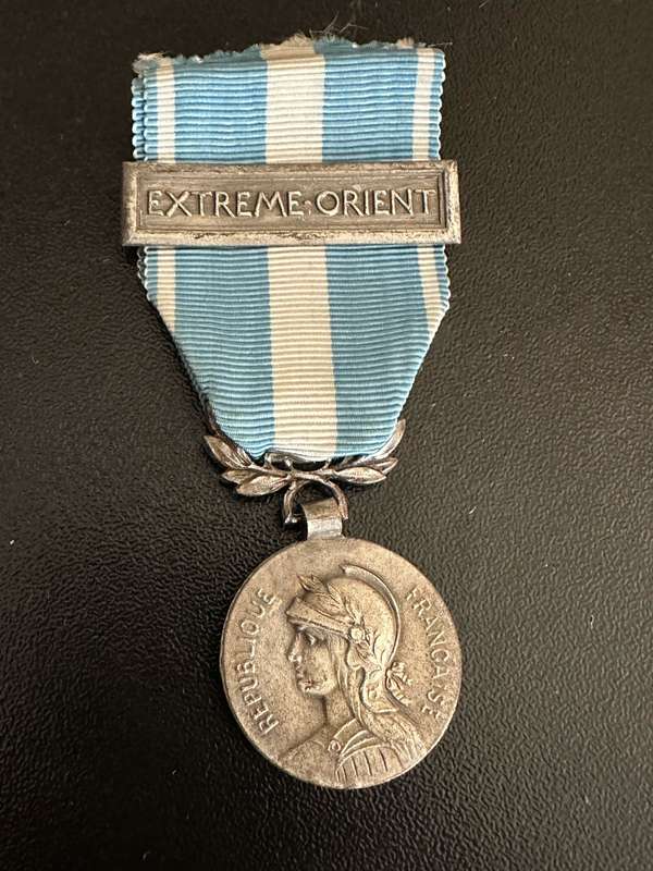 FRENCH COLONIAL MEDAL WITH BAR FOR FOREIGN LEGION IN INDO CHINA