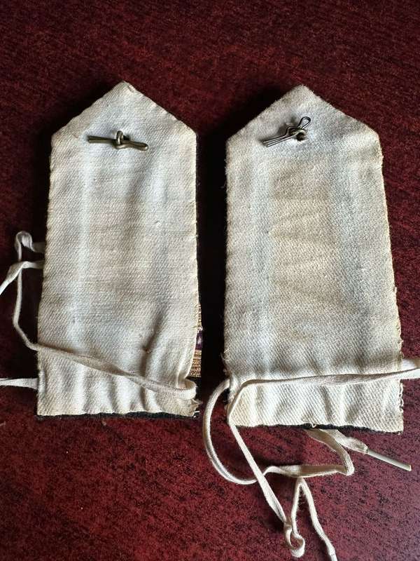 ROYAL NAVY OFFICERS SHOULDER BOARDS-INDICATING THE RANK OF A REAR ADMIRAL