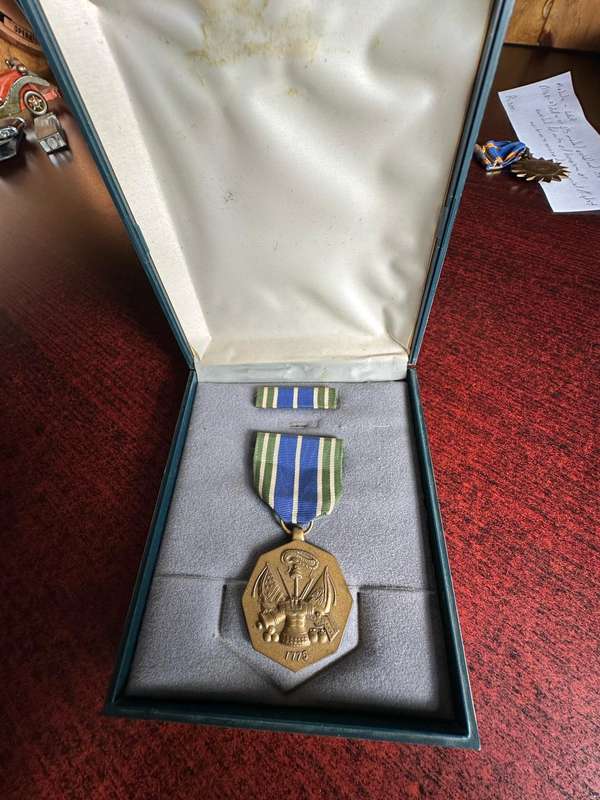 US ARMY ACHIEVEMENT MEDAL (AAM)-FULL SIZE -BOXED