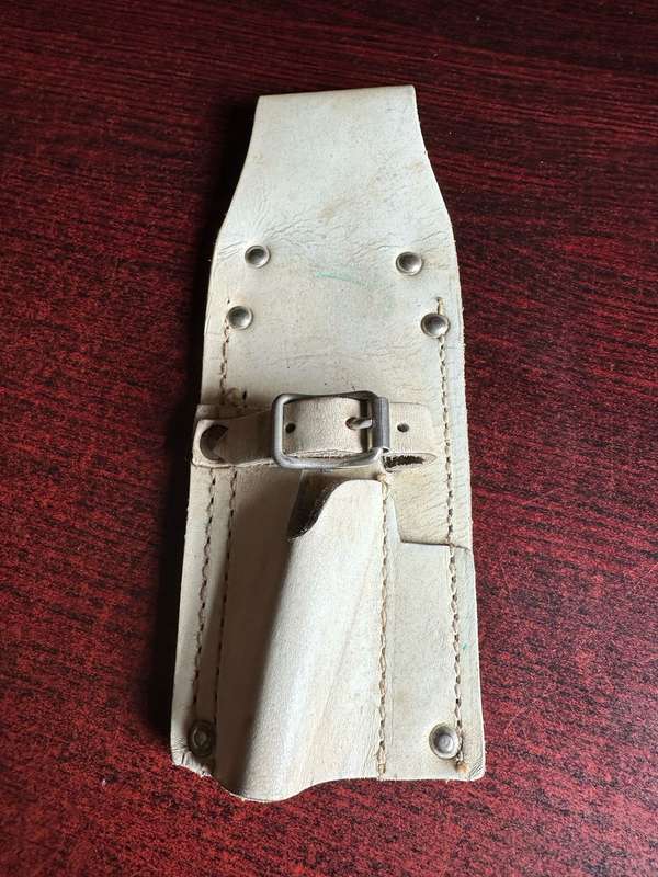 CEREMONIAL LEATHER SCABBARD FOR THE .303 SPIKE BAYONET