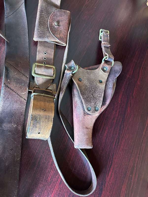 MIXED LEATHER BELT LOT -SOLD TOGETHER