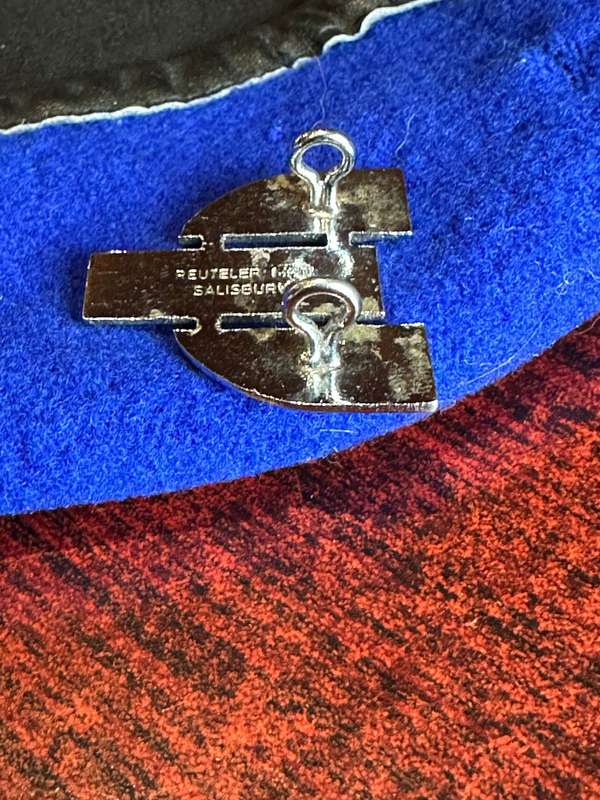 RHODESIAN 1 PSYCHOLOGICAL OPS UNIT BERET-ORIGINAL-THE CAP BADGE WITH MAKERS MARKINGS-THE BERET IS IN