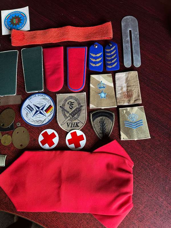 MIXED MILITARY LOT