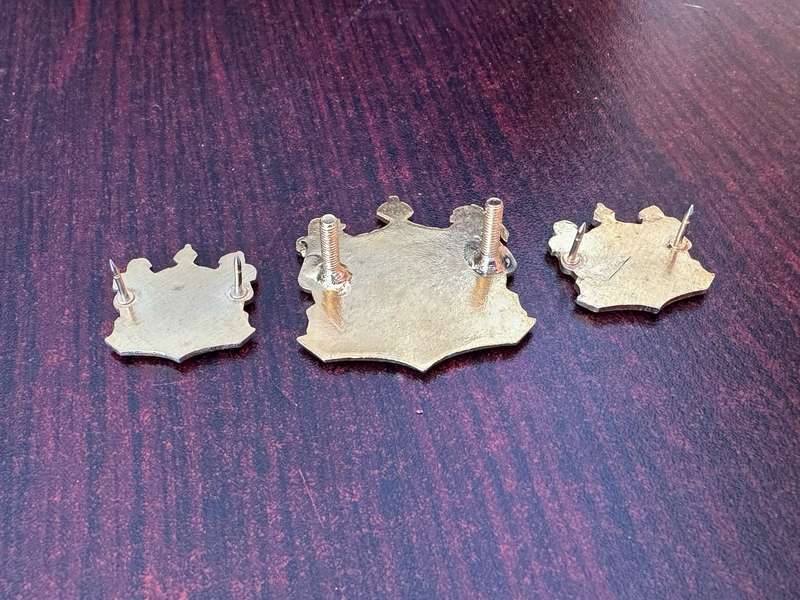 VINTAGE JOHANNESBURG METROPOLITAN CAP AND COLLARS