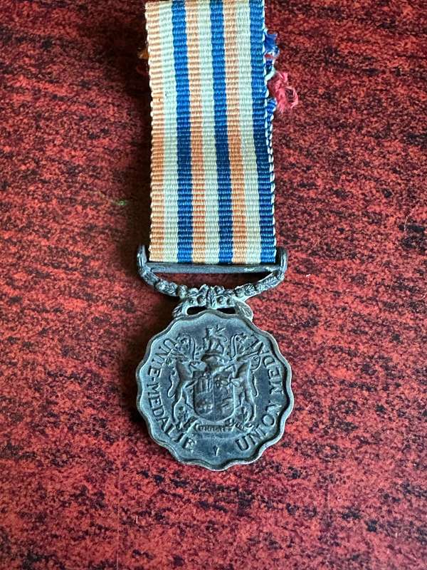 SA MINIATURE UNION MEDAL -1952- (SILVER)