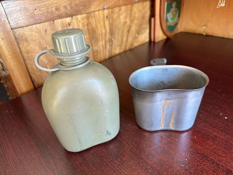 SADF PERIOD WATER BOTTLE WITH FIRE BUCKET AND LID