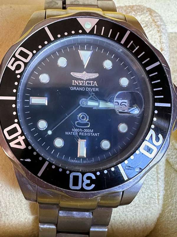 INVICTA MENS,SPECIALTY QUARTS CHRONOGRAPH,MODEL NO 80303-MODEL YEAR 2013-CASE METERIAL STAINLESS STE