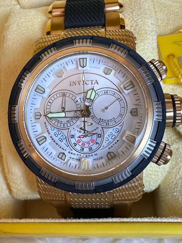 INVICTA MENS,SPECIALTY QUARTS CHRONOGRAPH,-CASE METERIAL STAINLESS STEEL-CASE DIAMETER 46 MM-CASE TH