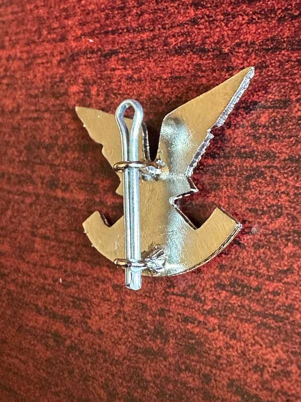 RHODESIA SELOUS SCOUTS CAP BADGE- COPY- 2 LUGS