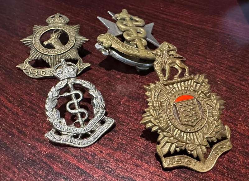 SA cap badges. Mixed lot of 4,sold together