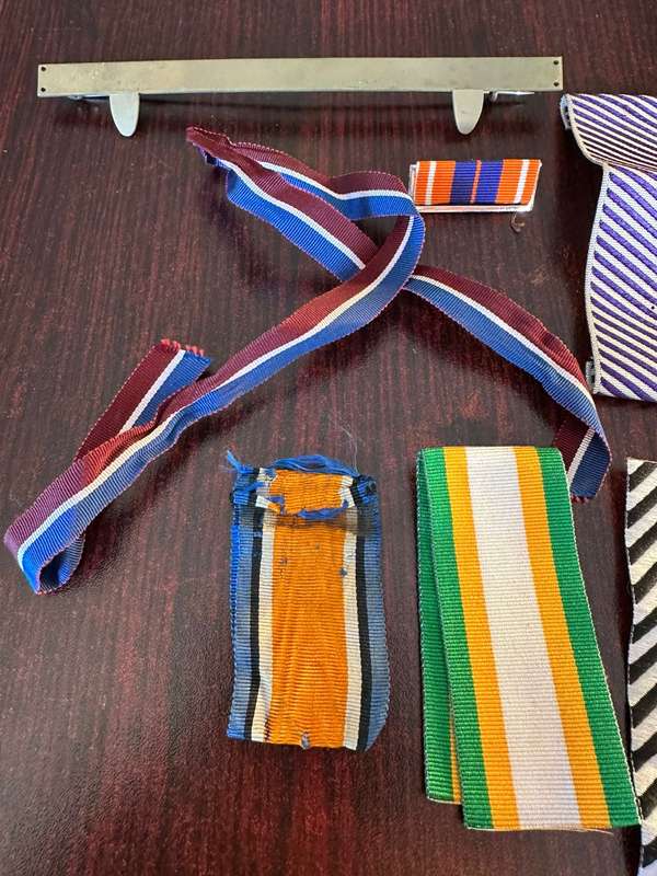 Mixed ribbons and 2 ribbon bars lot, sold together