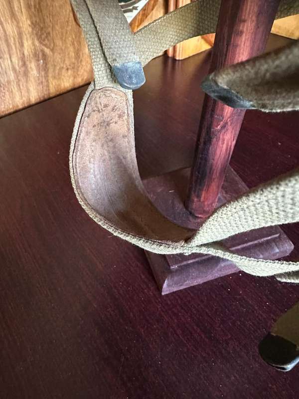 Israeli parabat helmet used by the SADF. This helmet is in complete and very good condition.