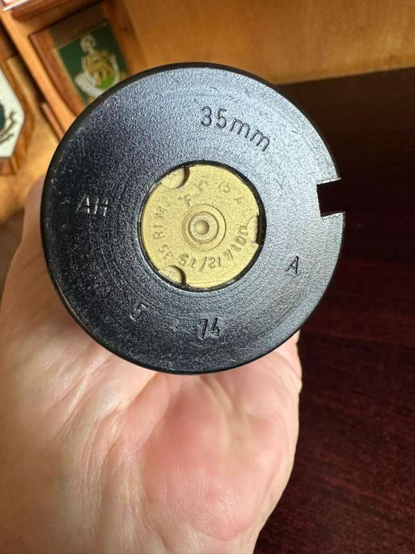 FFE 35 mm round. Height 38,5 cm. Inert
