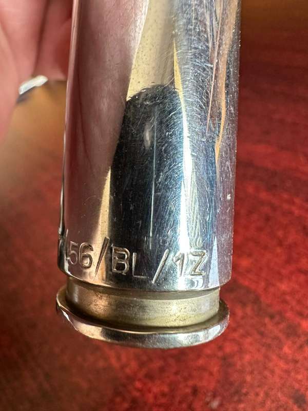 20 mm round. height 18 cm. Inert