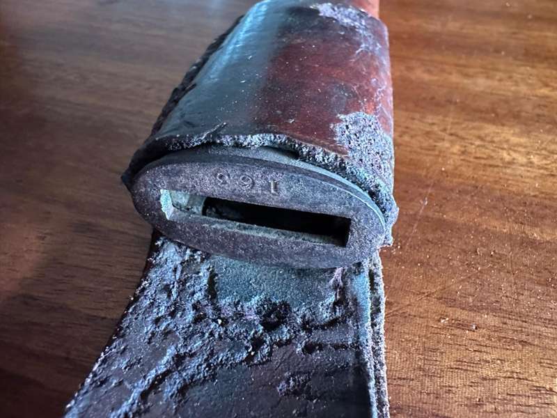 Boer war pattern 1888 Mk.1 bayonet leather covered metal scabbard. Wilkinson makers mark.