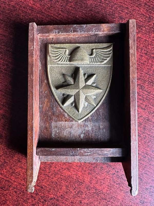 4 Recce plaque.