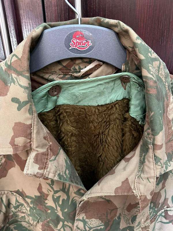 Task force second pattern camo jacket,with removable,wool liner. Size large to xtra large. Measures