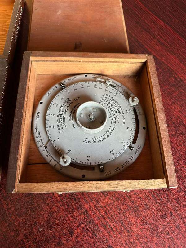 Original WW2 navigation equipment ,complete and good condition. Computer height and air speed mark