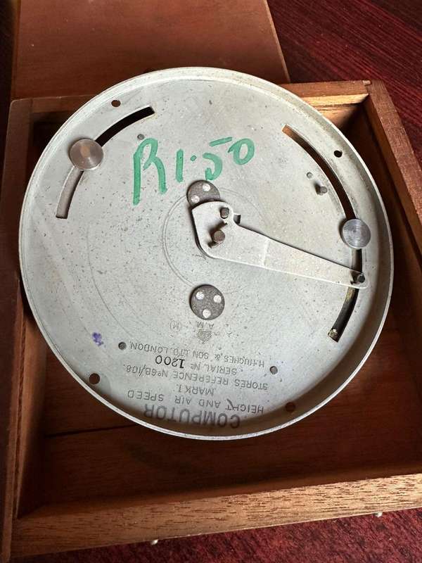 Original WW2 navigation equipment ,complete and good condition. Computer height and air speed mark