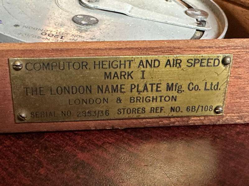 Original WW2 navigation equipment ,complete and good condition. Computer height and air speed mark