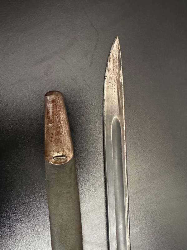 1907 Pattern bayonet with scabbard. Good condition.