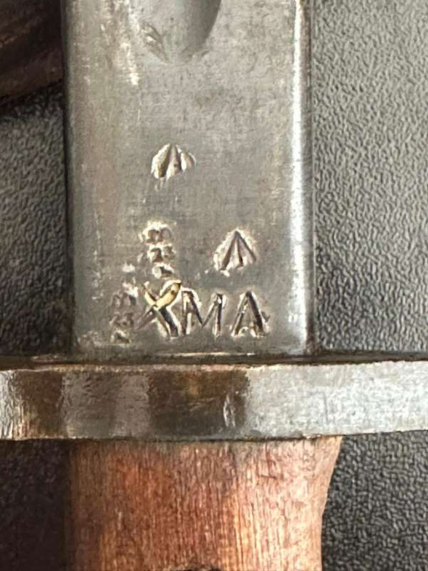 1907 Pattern bayonet with scabbard. Good condition.