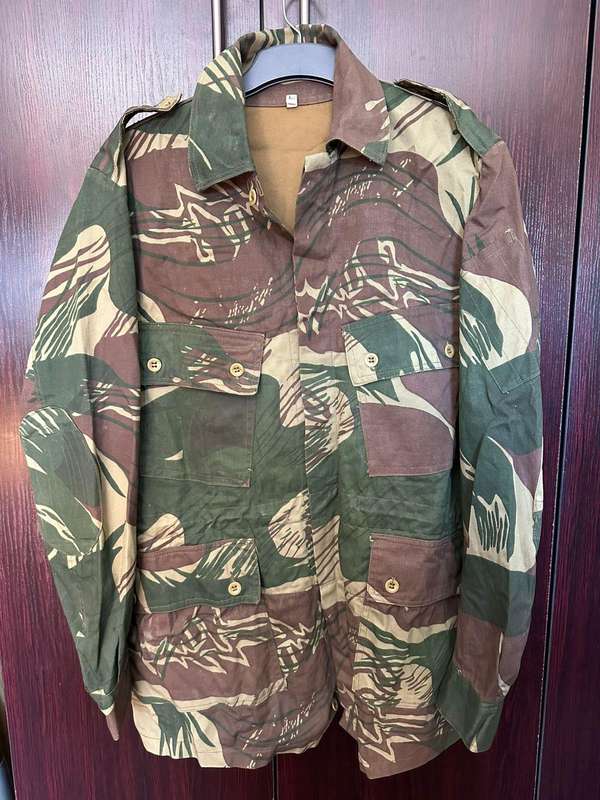 Rhodesian camo jacket. Size extra large. Measures 63 cm armpit to armpit. Sleeve length 68cm. Padded