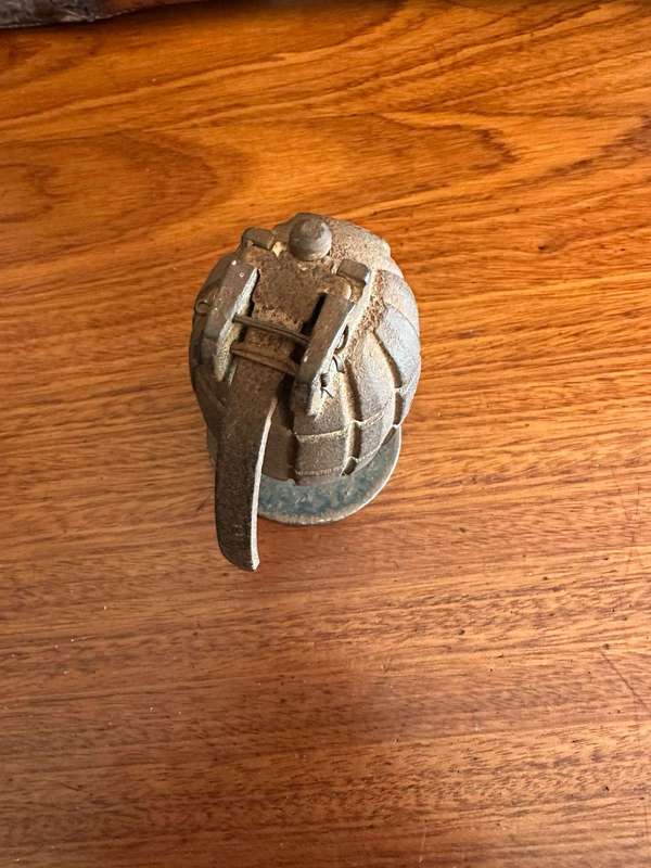Mills no. 36 rifle grenade with base plate for the . 303 riflle. FFE