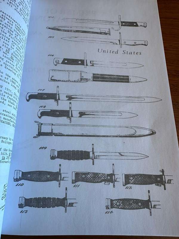 a Primer of world bayonets by John Walter & Gordon Hughes. Facsimile copy of 26 pages