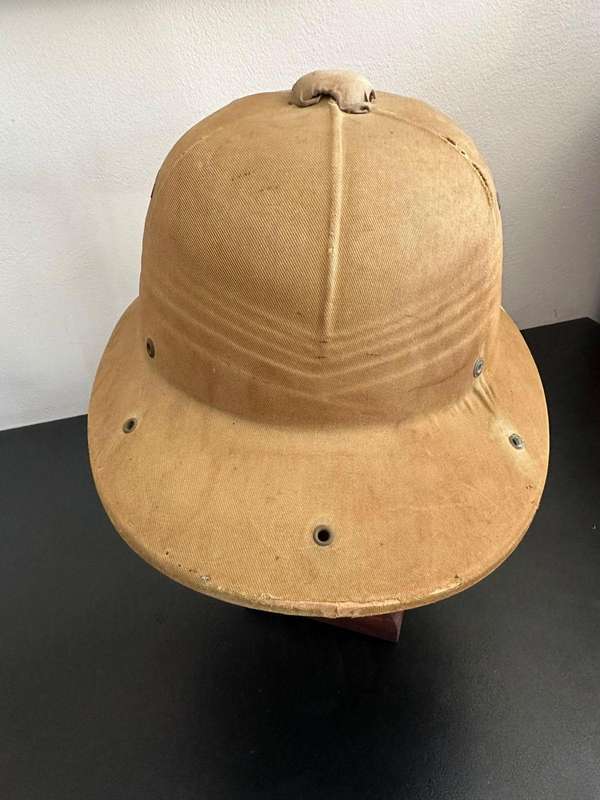 Original WW2 SA Air force pith helmet (no inner). Belonged to Graham Sacks, he was a flight Engineer