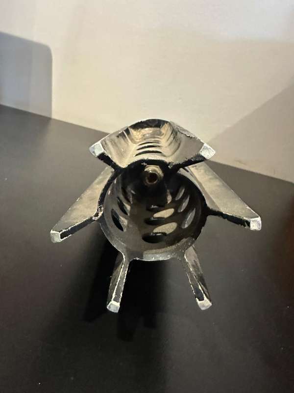 90 mm Practice projectile for Ratel 90 or Eland 90. Height 50,5 cm, diameter at base 9 cm.