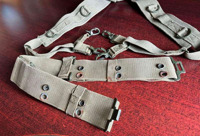 SADF pattern 73 webbing belt + yoke. Extended length on belt is 110 cm.