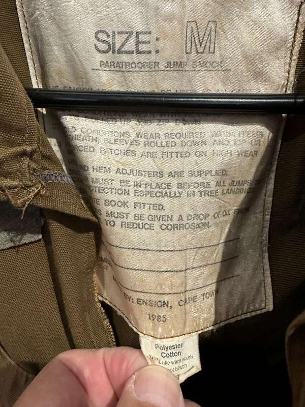 Border war period 2nd pasttern jump jacket. Labelled and dated 1985. Size medium. Measures 53 cm arm