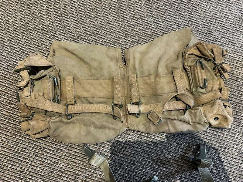 Rhodsian pattern 62 webbing. Kidney pouches and padded yoke.