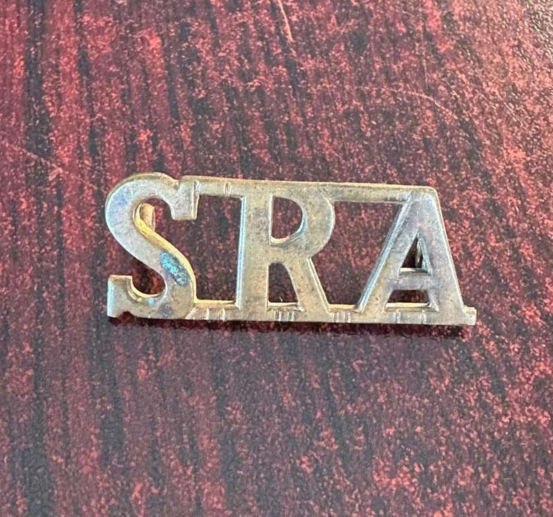 South Rhodesia Artillery, brass title. Lugs