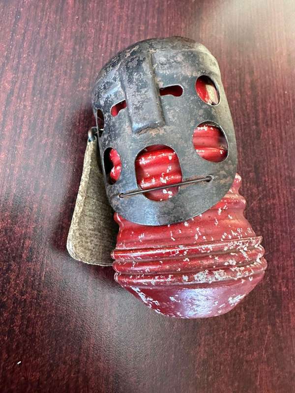 Italian WW2 hand grenade. Called the Red Devil because it frequently failed.