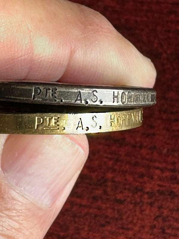 Group of 2: British War medal and Bi-lingual Victory medal Hoffman A.S (S.A.M.C.)Attested 29 July 19