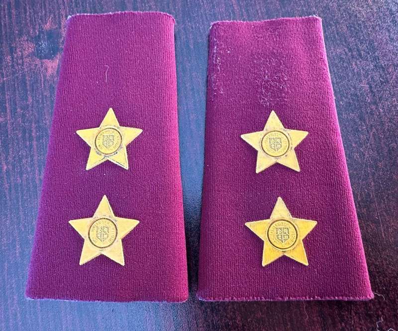 SA Medical corps rank pair for Lieutenant 1980'S- 2002.