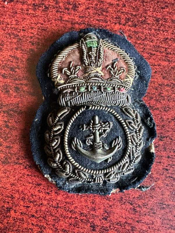 SA Navy pre 1961 Chief Petty officers cap badge.